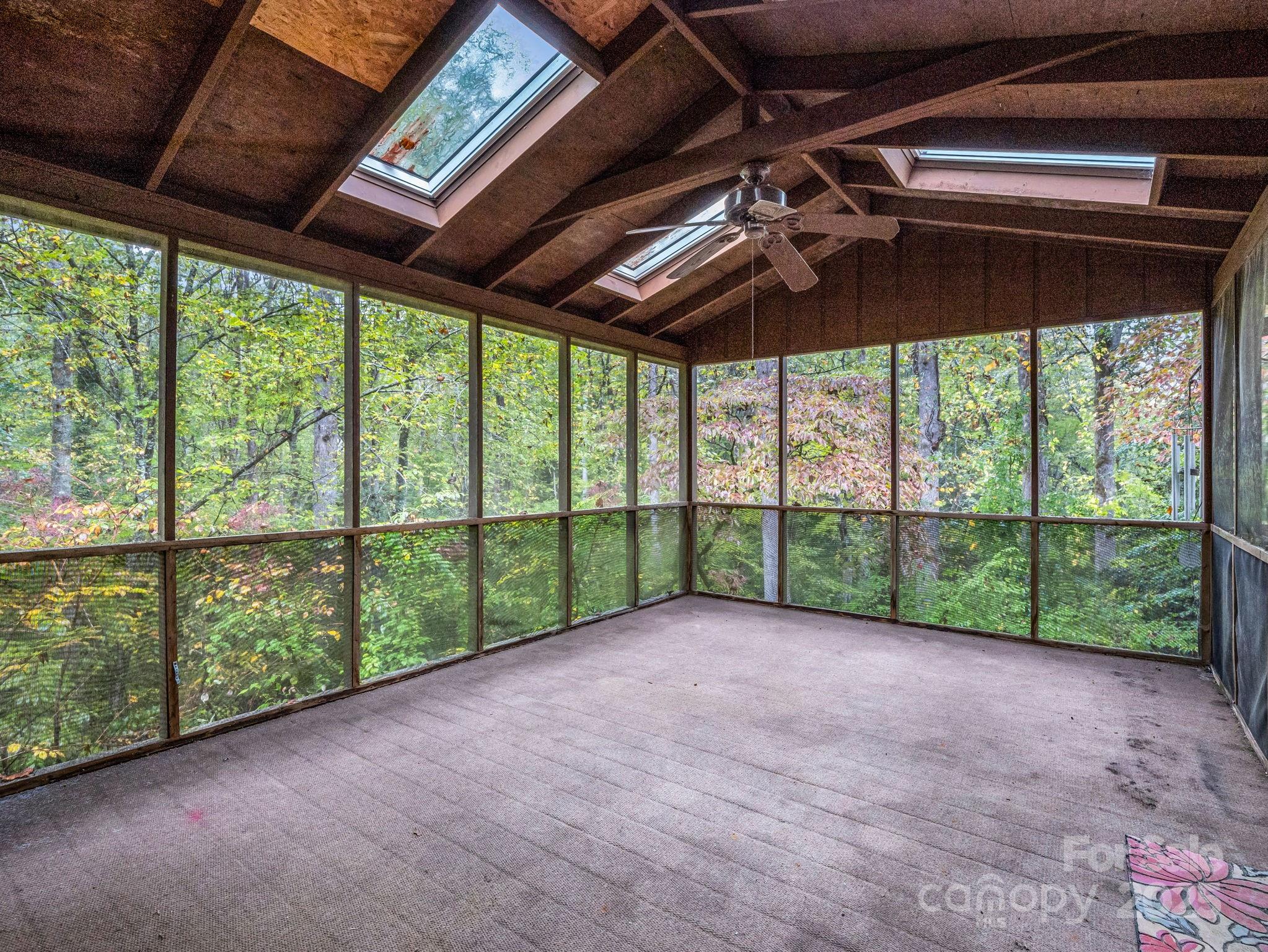 Illahee Hills - Residential