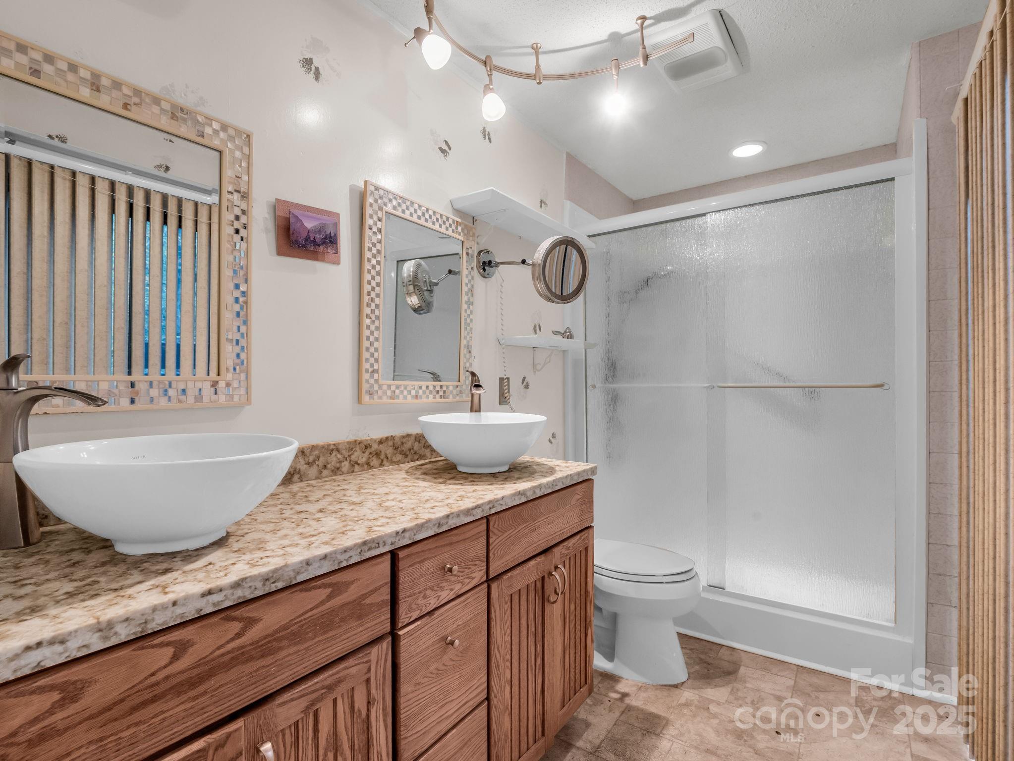 Illahee Hills - Residential