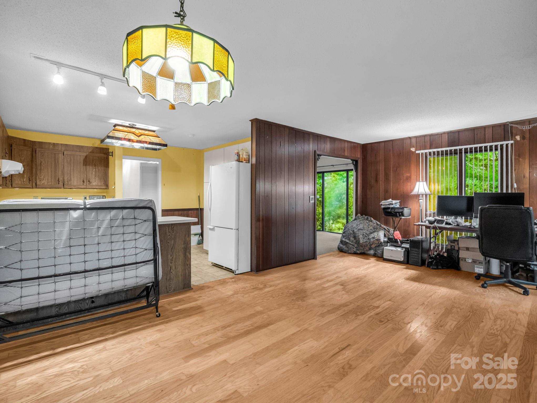 Illahee Hills - Residential