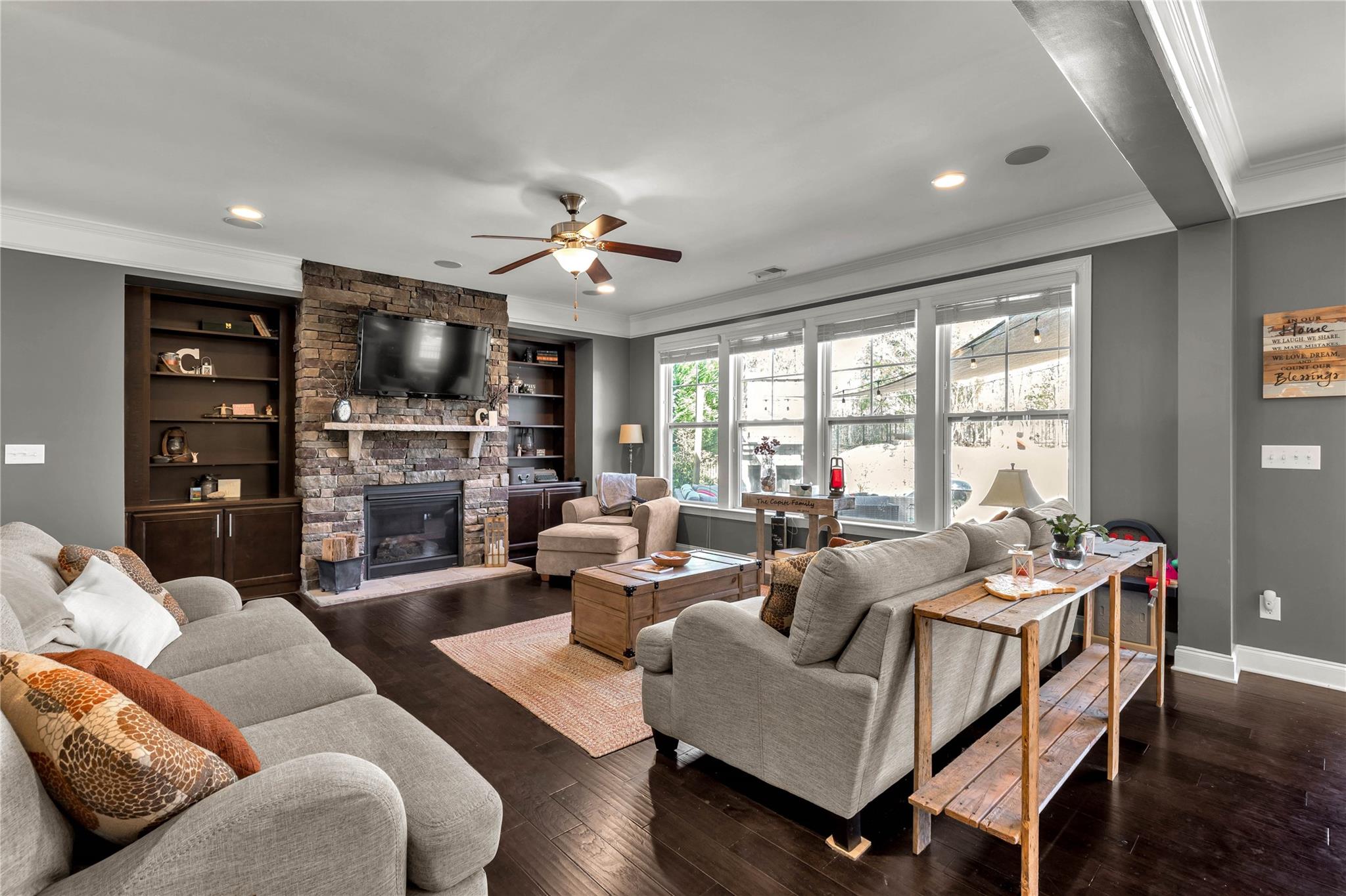 Lake Ridge - Residential