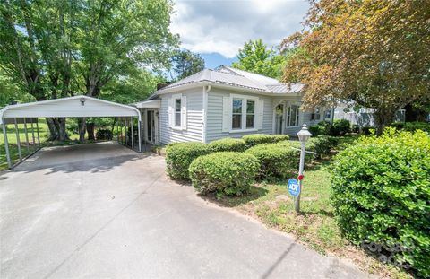 1463 Land Street Lenoir NC 28645