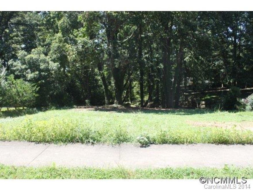 ***REDUCED- GREAT INVESTMENT PROPERTY*** BUY THIS PROPERTY AND HAVE $ 6001.00 IN EQUITY. (SEE APPRAISAL). This property has a appraised value of $ 17,500.00. (Appraisal on file)  Buy it for the investment opinion or a building site for a new home. This property is located just a short distance from Forest Hill Elementary School. Enjoy all the amenities Morganton has to offer in this convenient location to downtown.