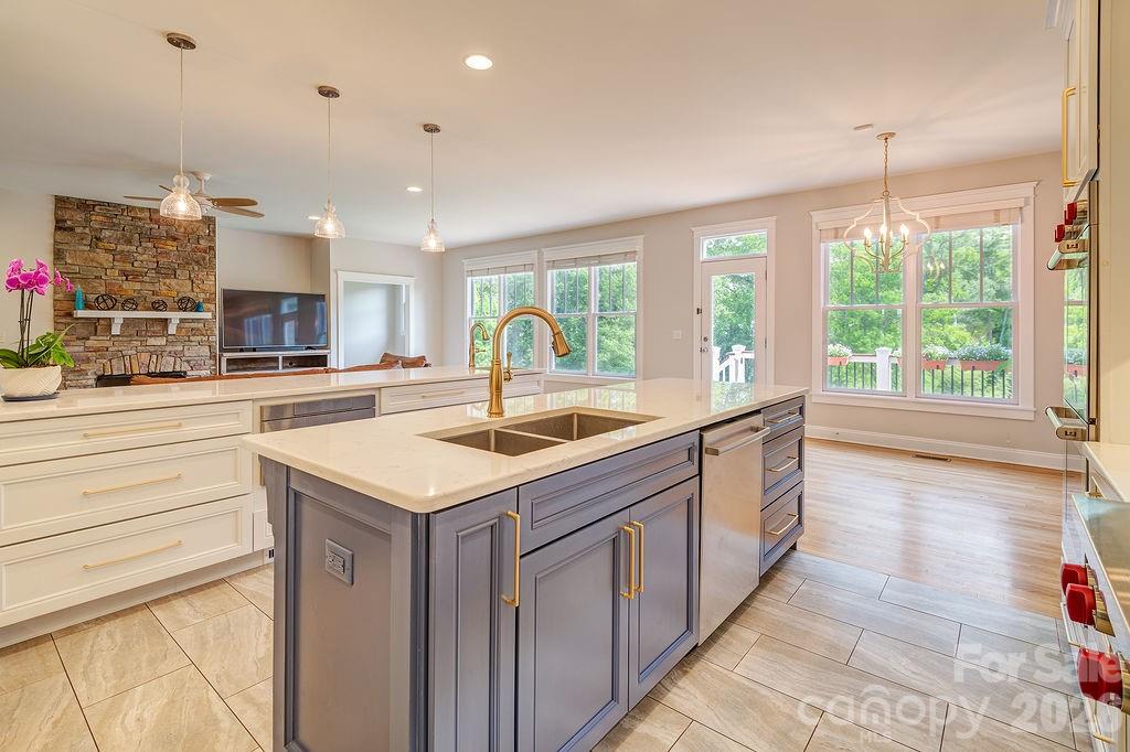201 Skytop Farm Lane