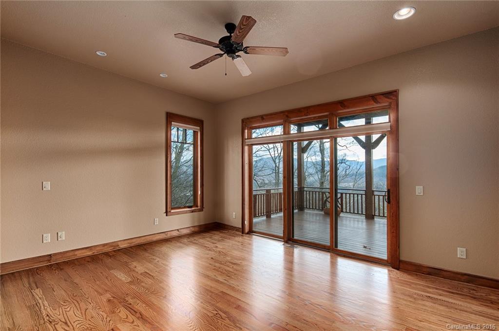 Laurel Ridge Country Club - Residential