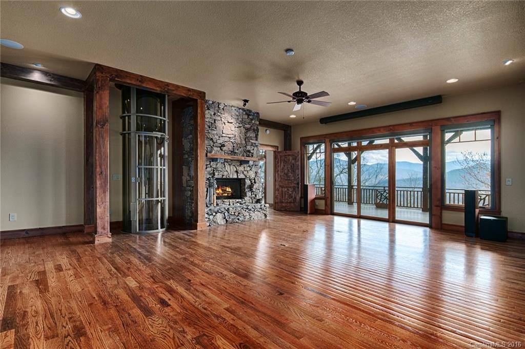 Laurel Ridge Country Club - Residential