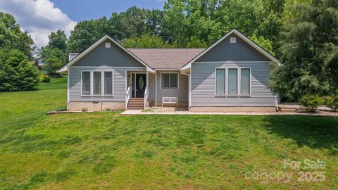 100 Donna Drive Franklin NC 28734