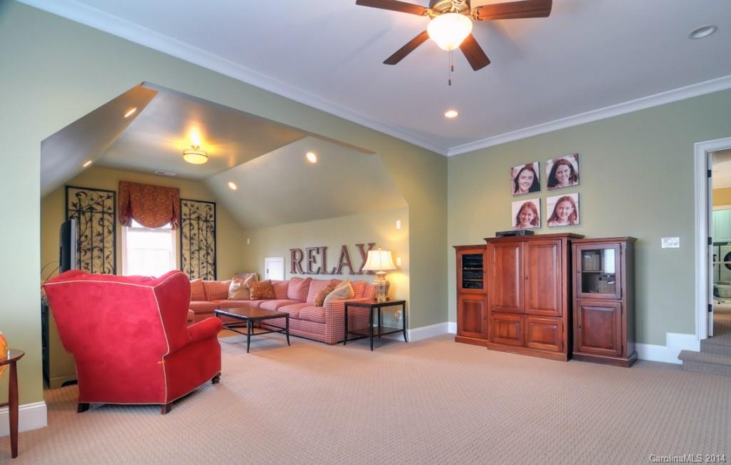 The Palisades - Residential Lease