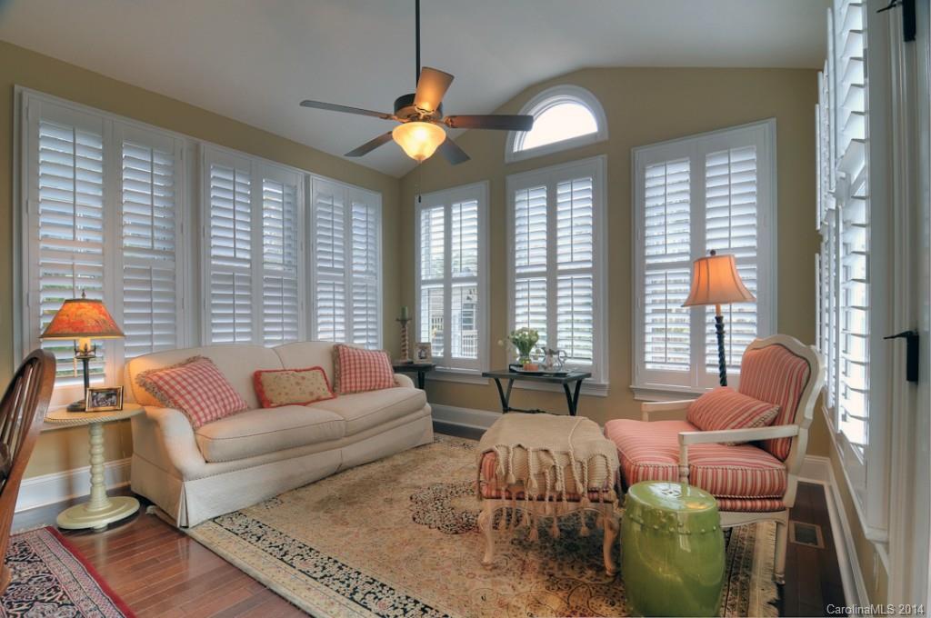 The Palisades - Residential Lease