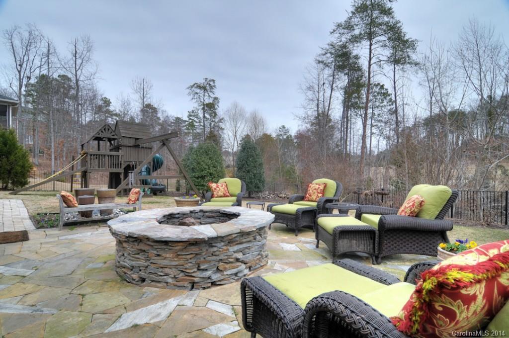 The Palisades - Residential Lease