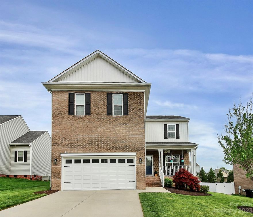 Welcome home to this beautiful 4BR 2.5BA home in the desirable Norwood Ridge subdivision. This gorgeous home boasts of tons of space with a great open floor plan! The main level of the home features a large family room that’s just off the main foyer area, a private dining room, a breakfast area, a breakfast bar and a walk-in pantry! The kitchen features stainless appliances and granite countertops! Enjoy quaint evenings from the convenience of your screened-in back porch and privacy-fenced backyard. Upstairs you will find a huge primary bedroom suite with a spacious walk-in closet, double vanity sinks, a tile shower, and a garden tub. Split bedroom plan with nicely sized secondary bedrooms, all upstairs. The home comes with an in-ground irrigation system and a tankless water heater. Spend your summers at the neighborhood pool and playground! Easy access to I-77, restaurants and shopping!