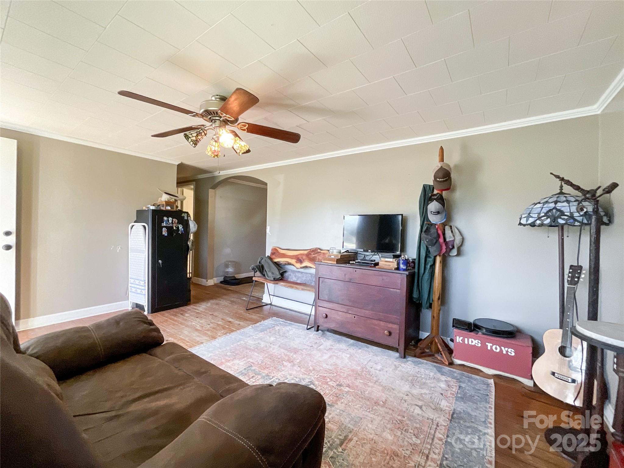 2772 HWY 109 Highway S