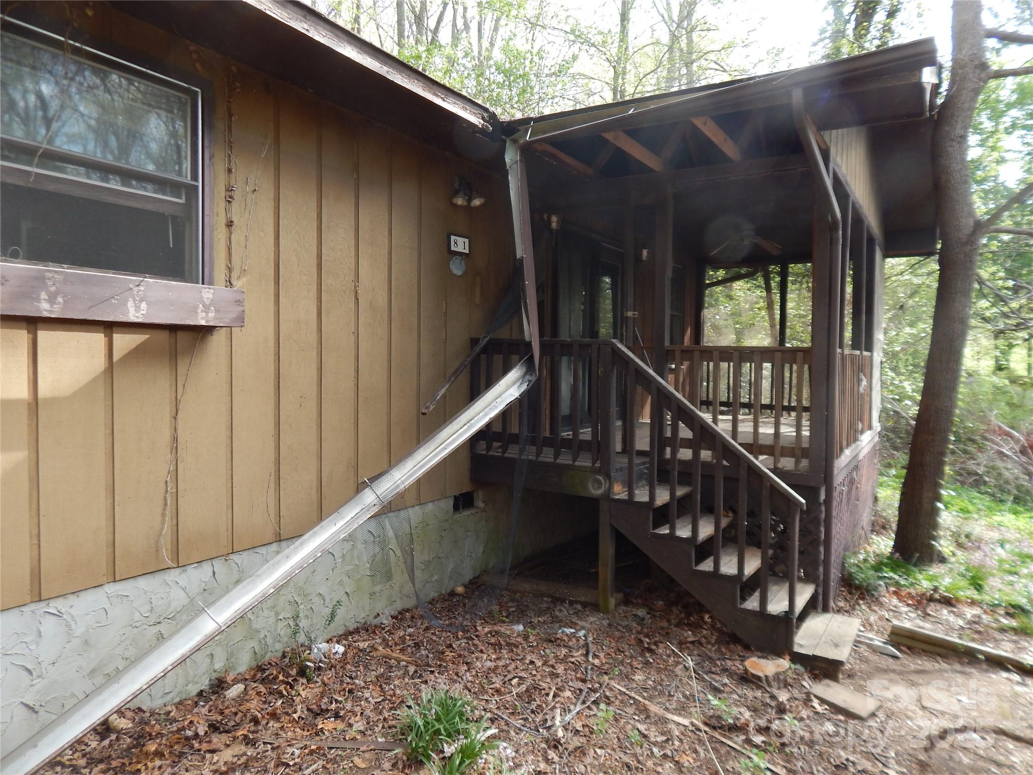 81 Fairview Heights Road