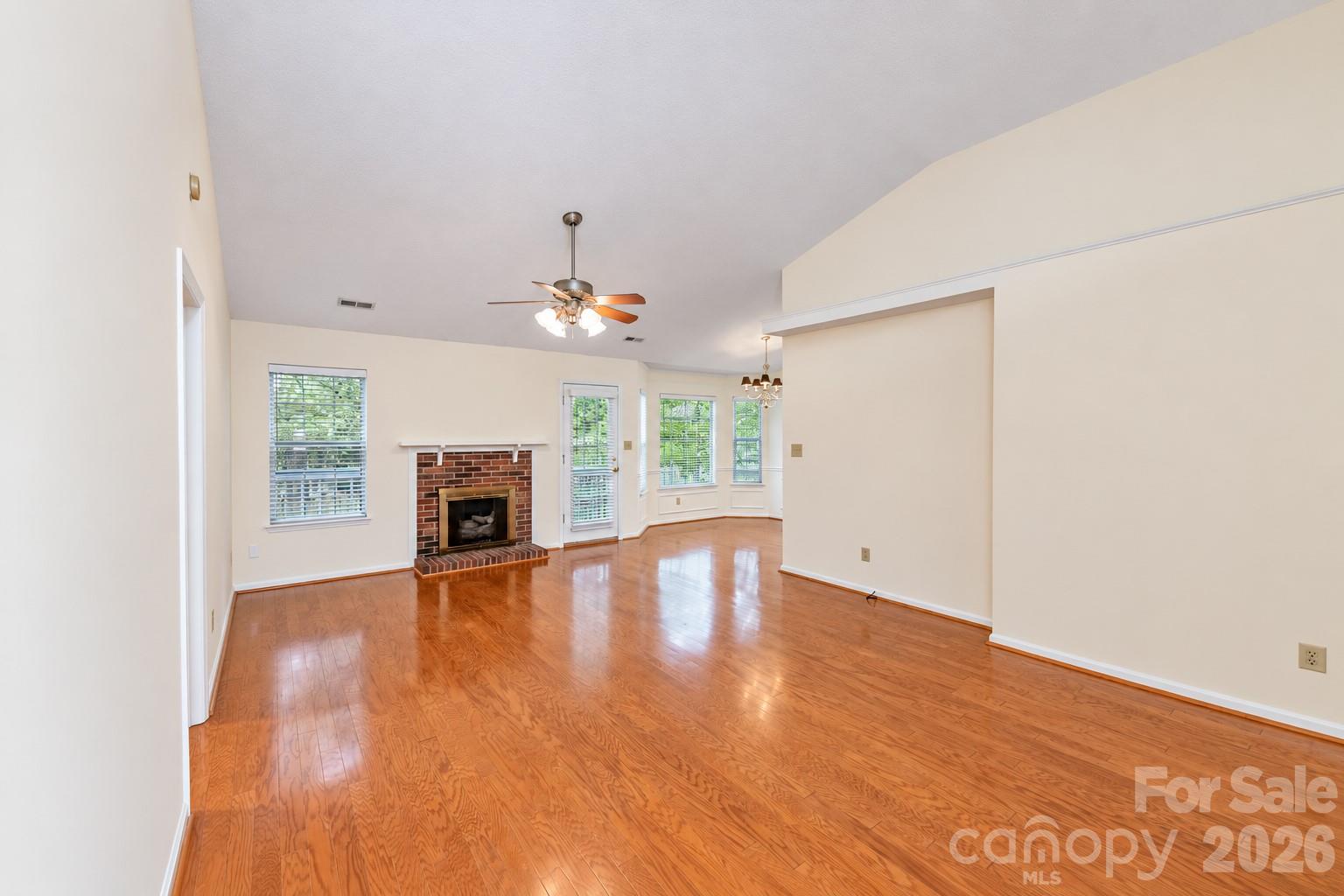 1089 Weddington Woods Street NW
