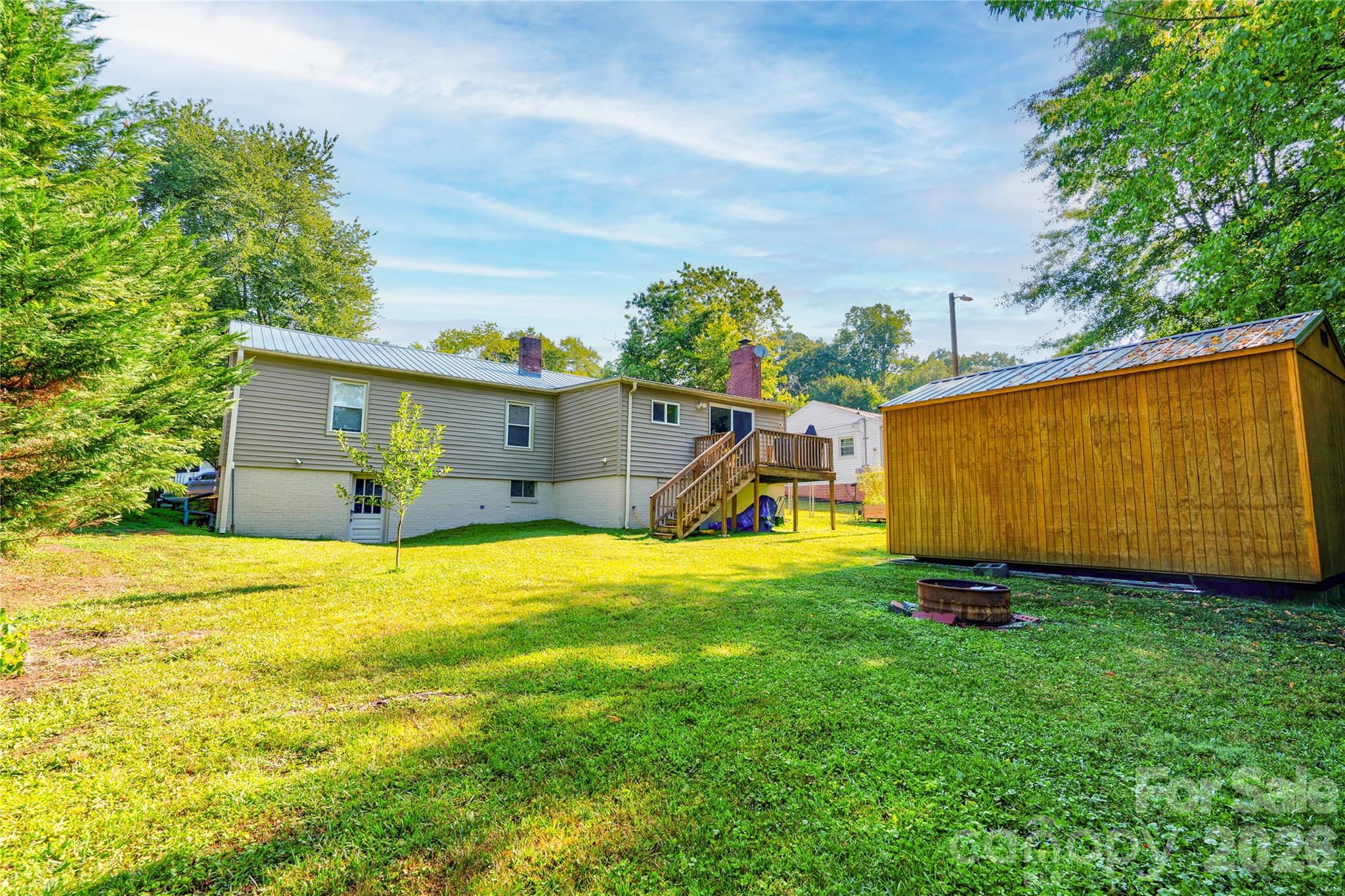 803 Westview Street