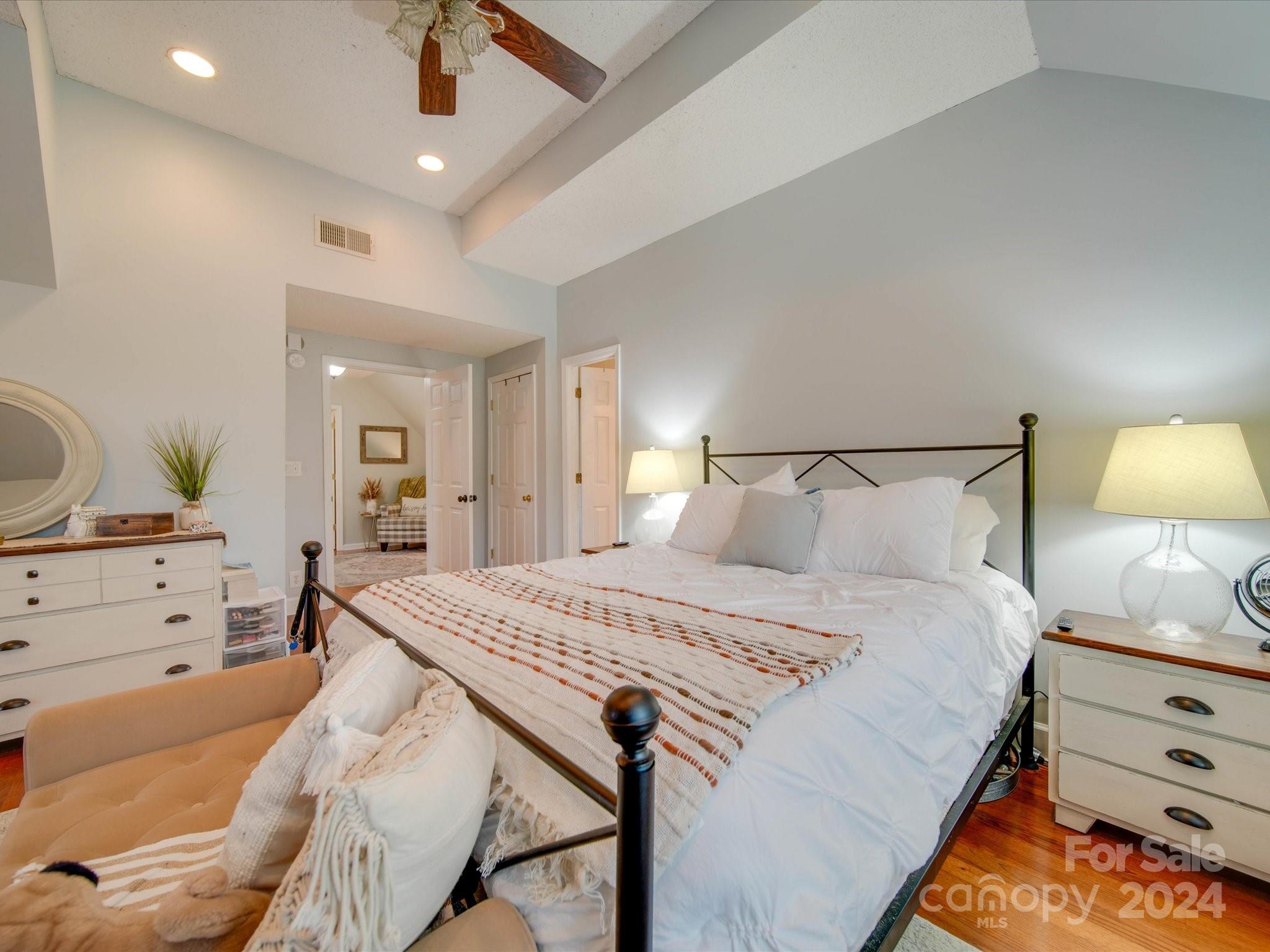 Tranquil Bay - Residential