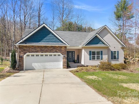 163 Oak Apple Lane Hendersonville NC 28792