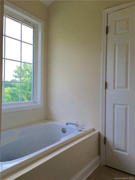 Hunters Trace - Residential