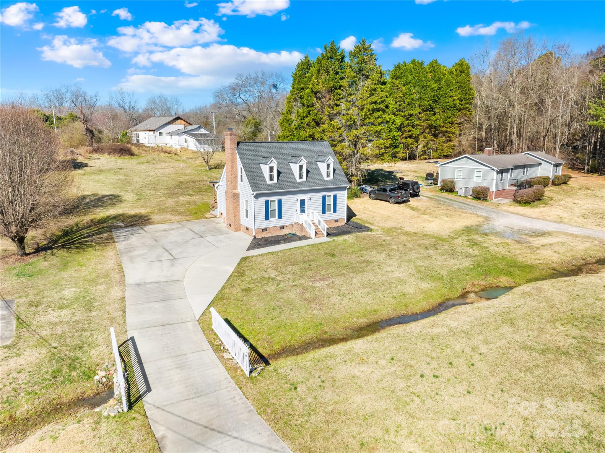 2927 Forest Hills Circle