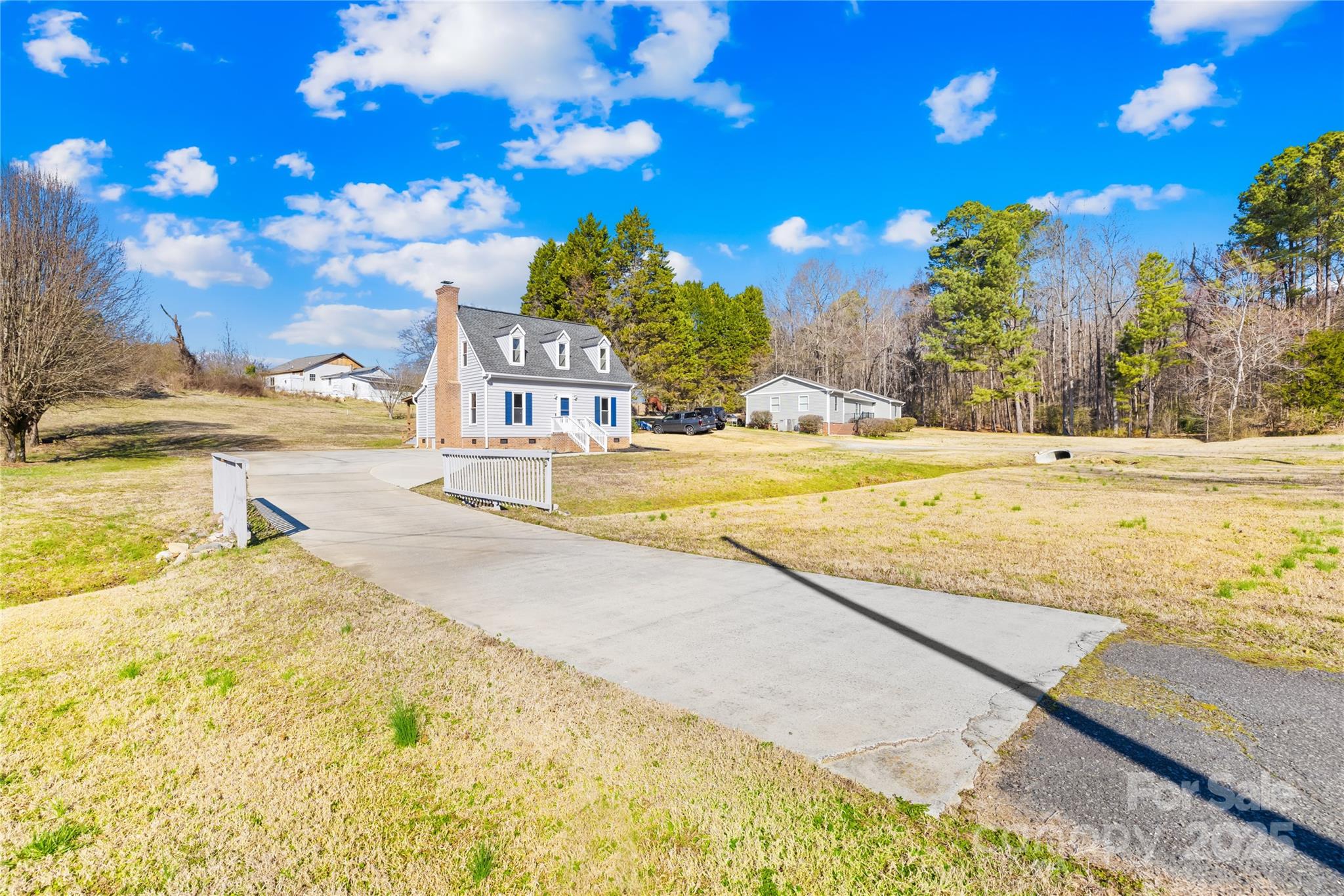 2927 Forest Hills Circle