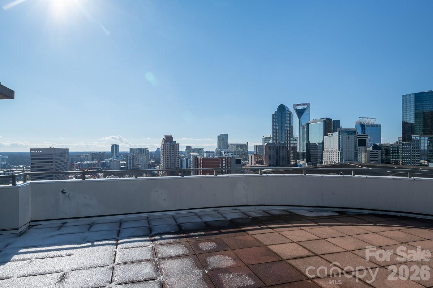 Courtside - Residential