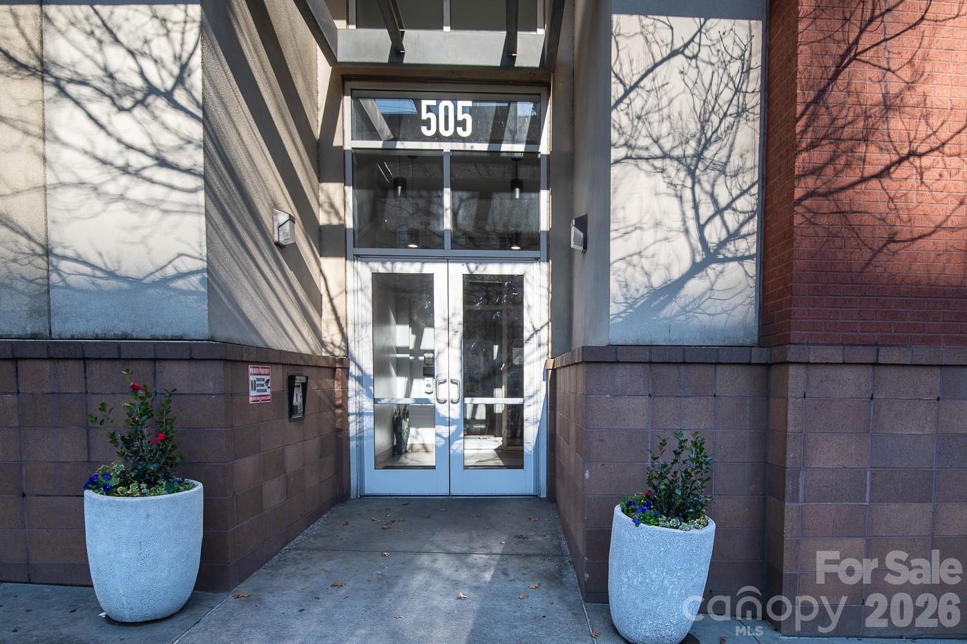 Courtside - Residential