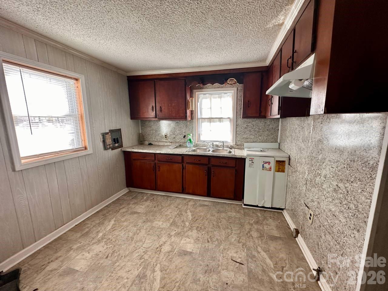 1343 Flint Hill Street