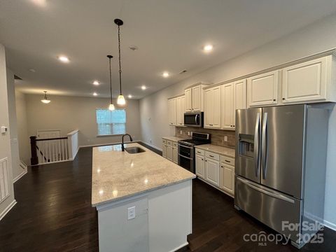 9236 Ainslie Downs Street Charlotte NC 28273