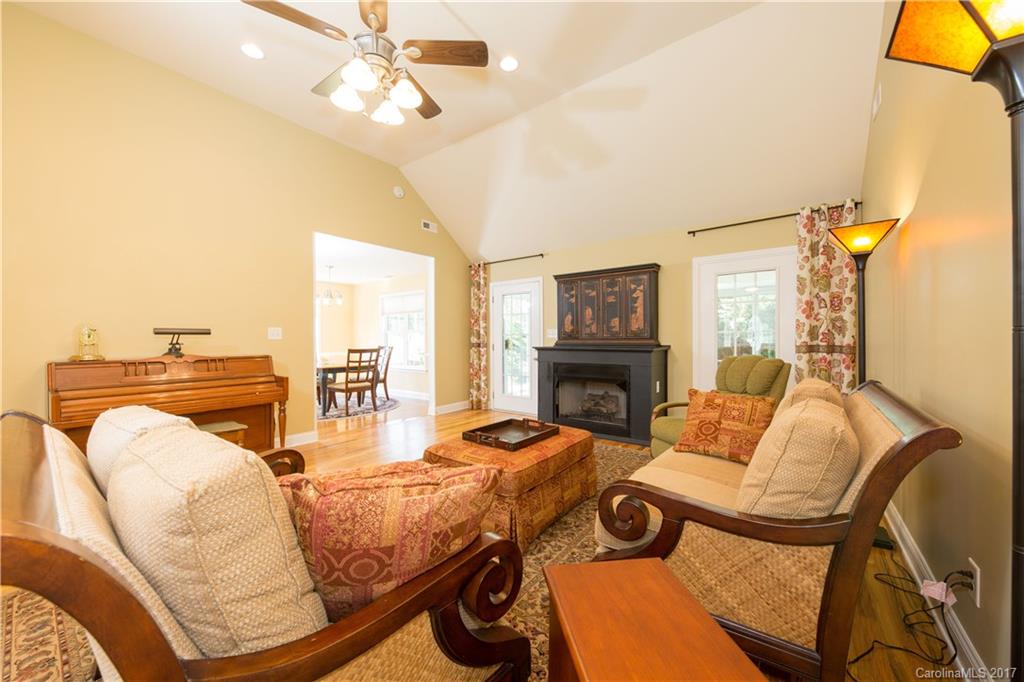 Henrys Orchard - Residential