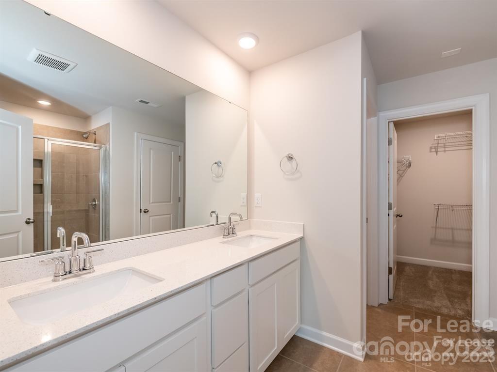 Larkhaven Hills - Residential Lease