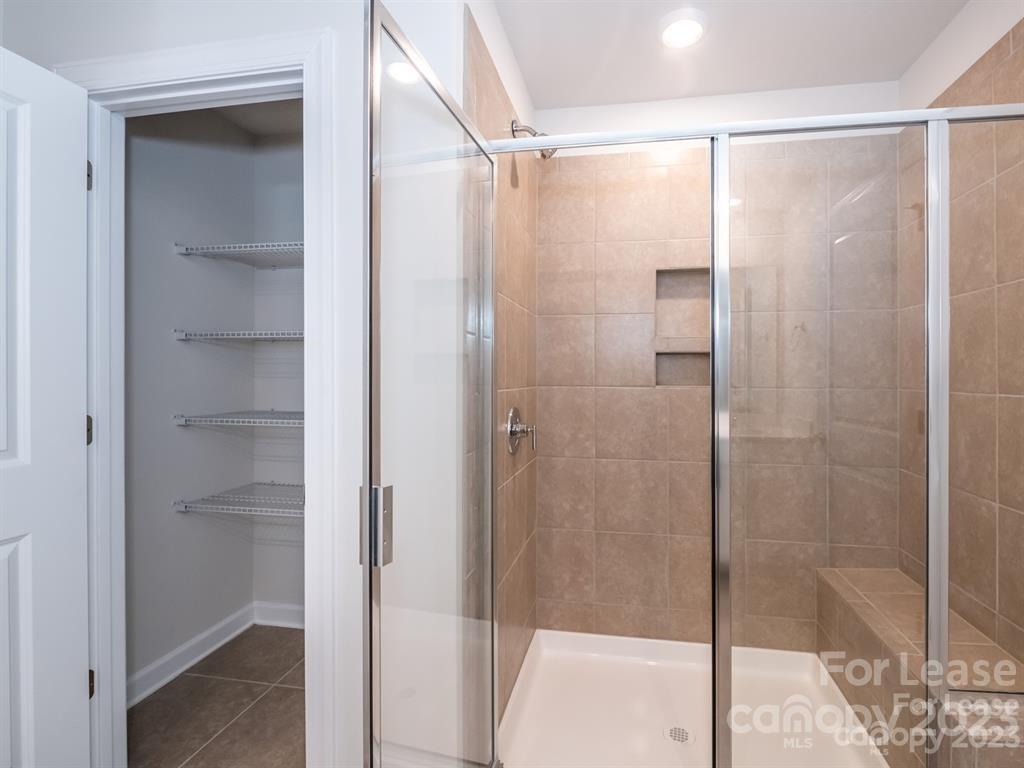 Larkhaven Hills - Residential Lease