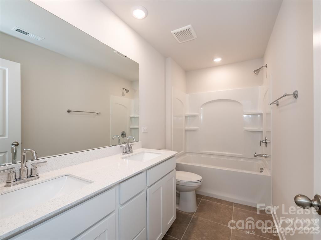 Larkhaven Hills - Residential Lease