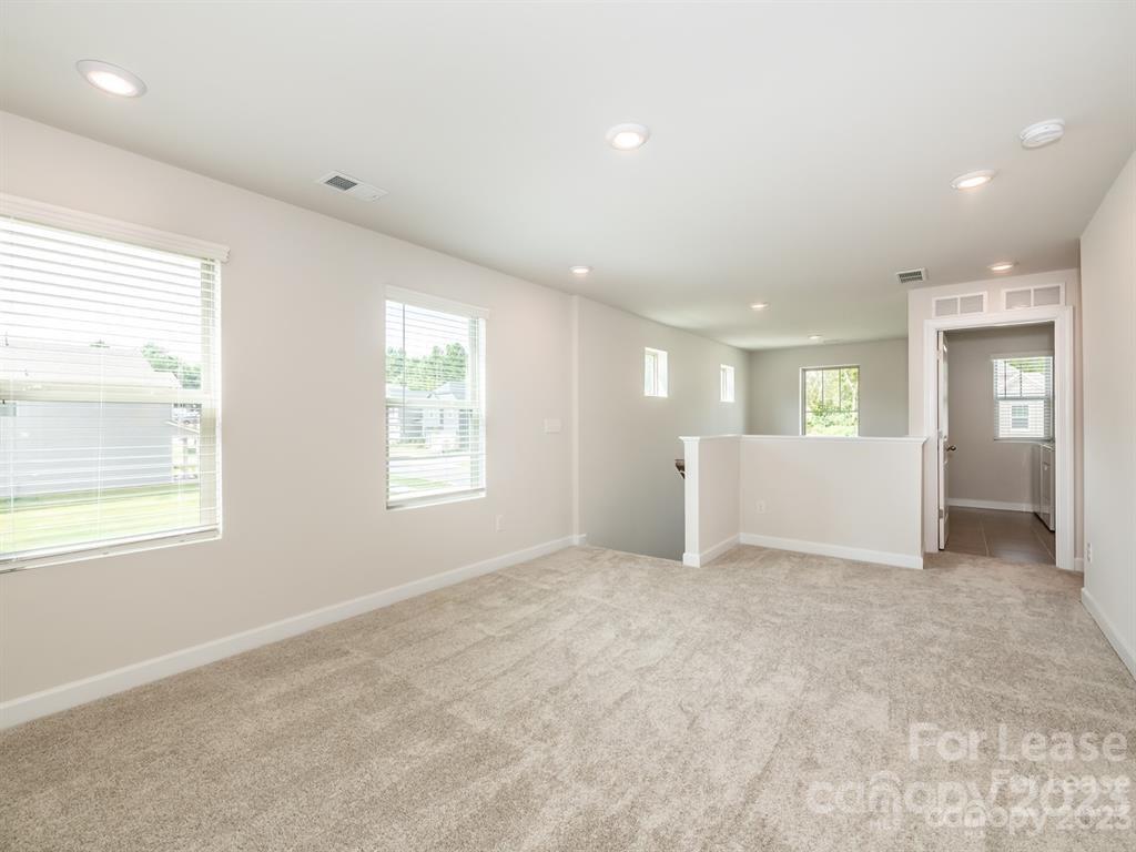 Larkhaven Hills - Residential Lease