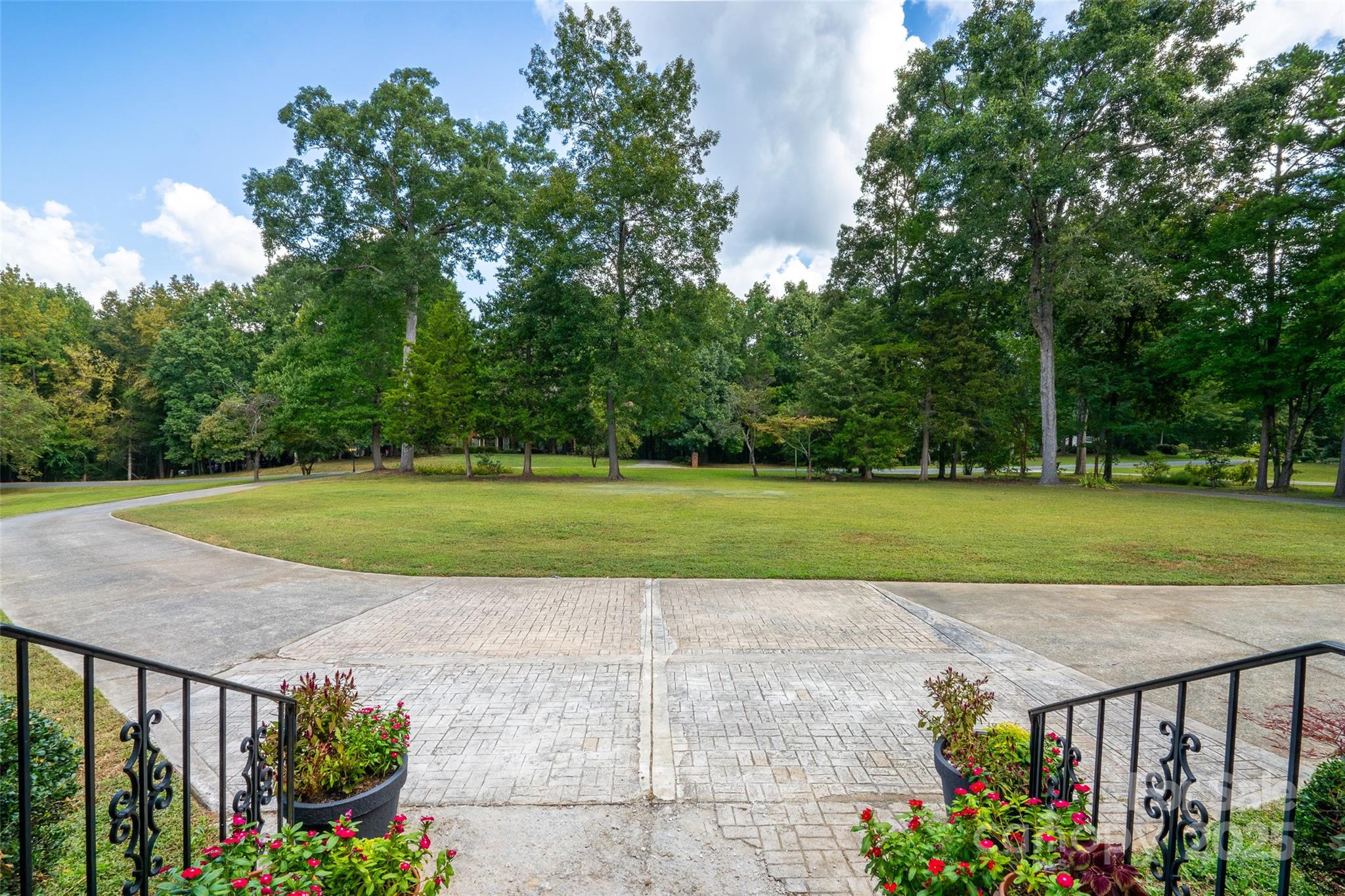 124 Windsor Greene Drive