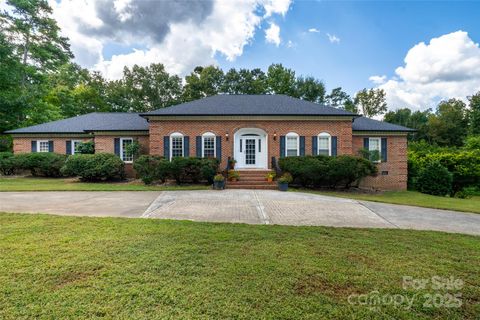 Photo of 124 Windsor Greene Drive, Monroe, NC 28110 (MLS # 4302821)
