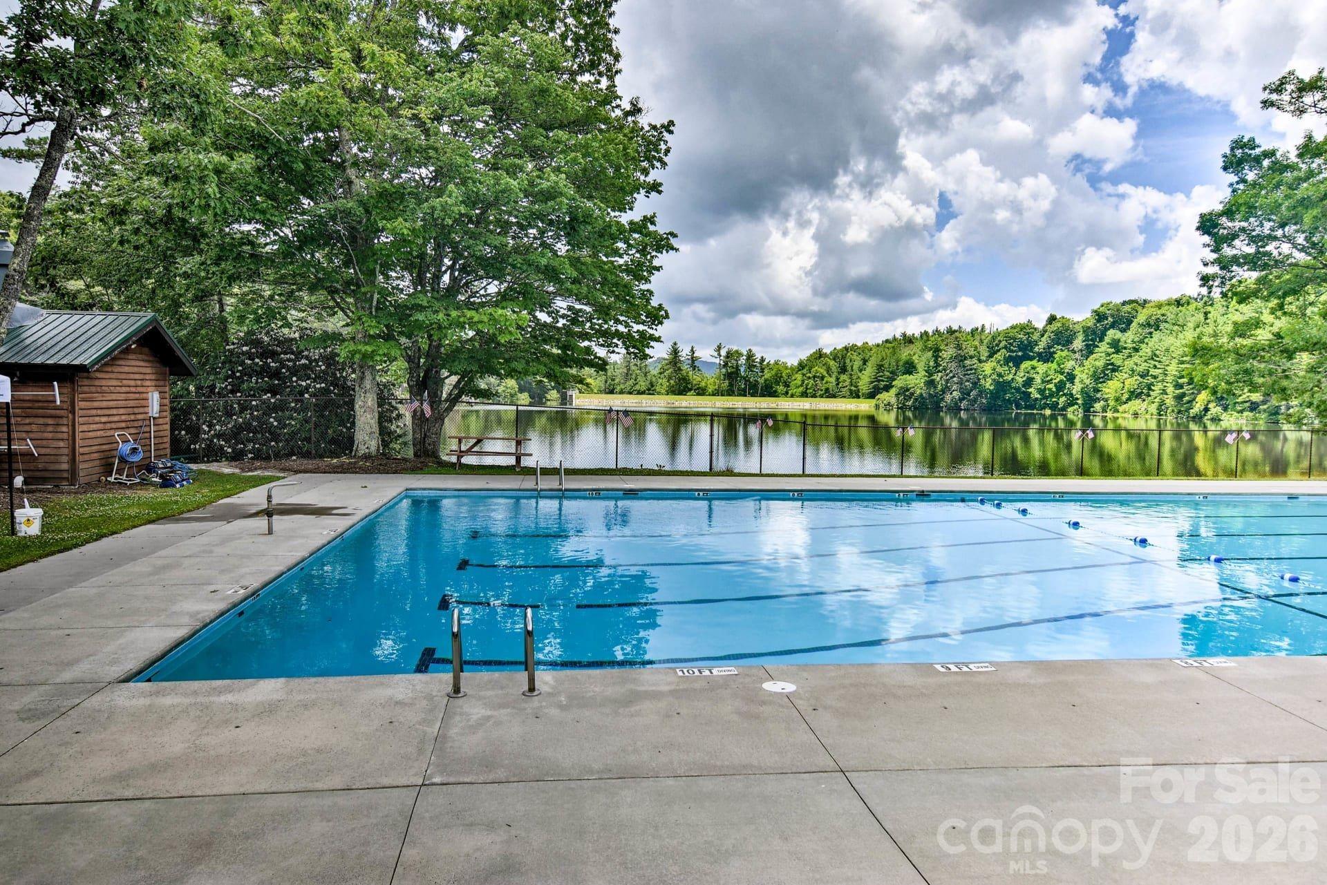 Linville Land Harbor - Residential