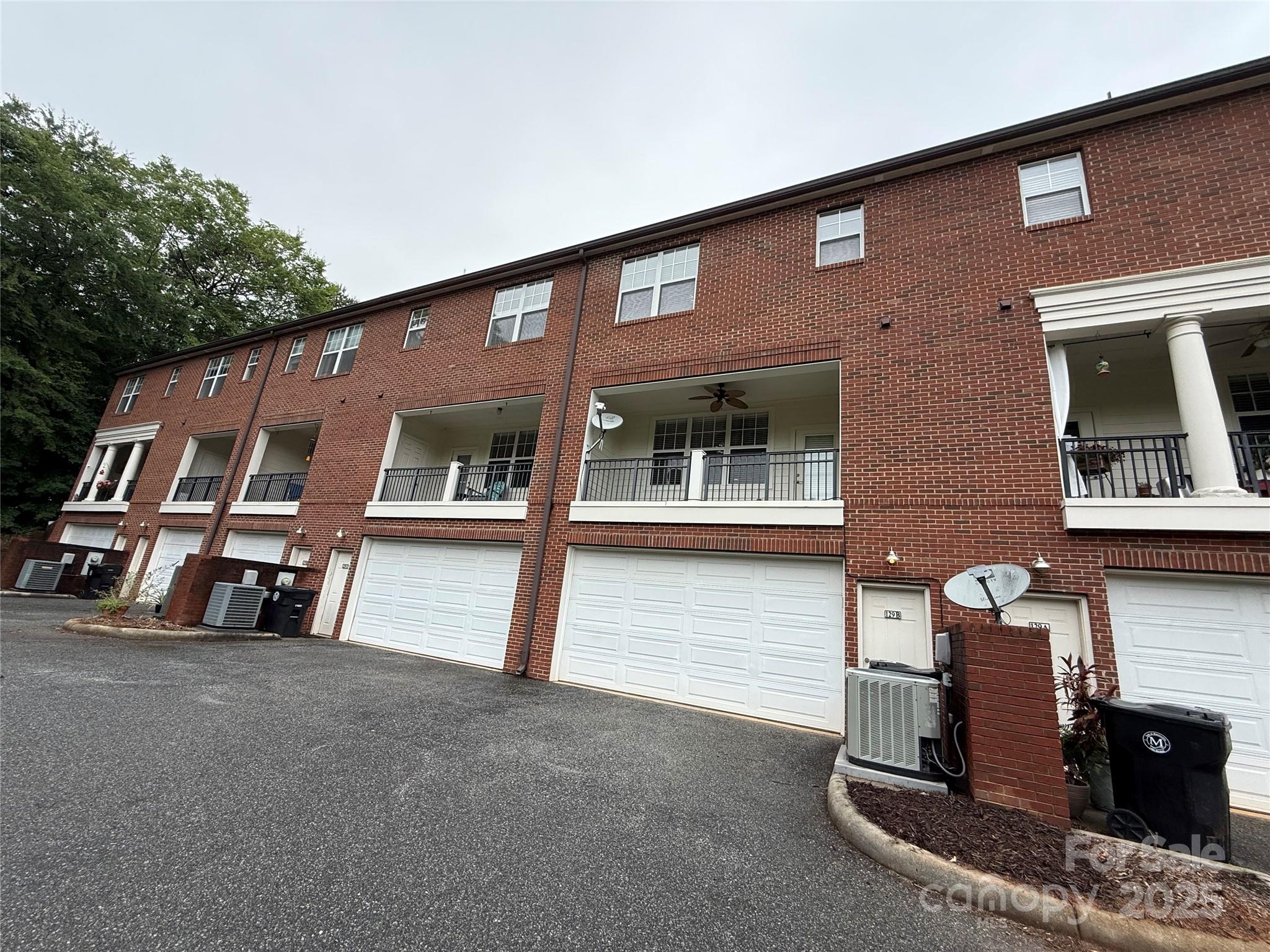 129 Steinbeck Way
