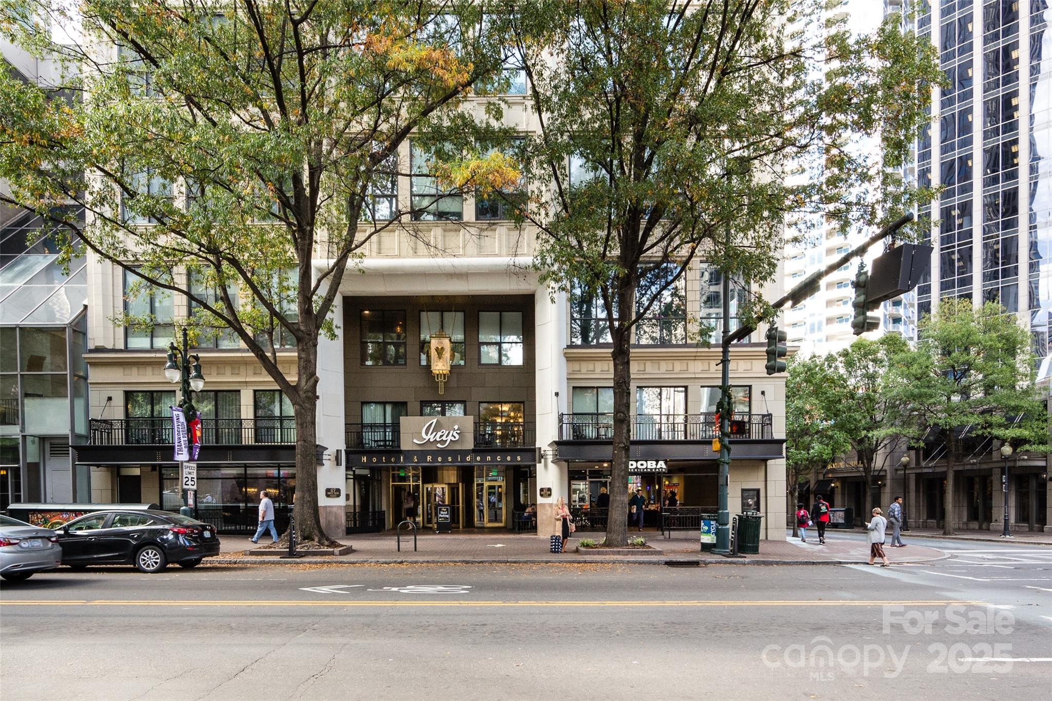 127 N Tryon Street 511