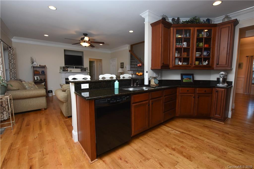 Eagle Glen - Residential