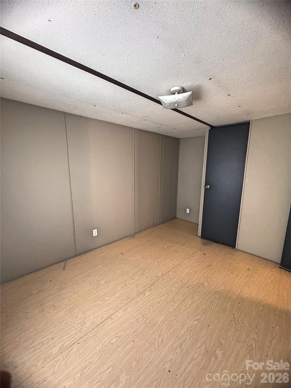 150 Golden Oaks Lane