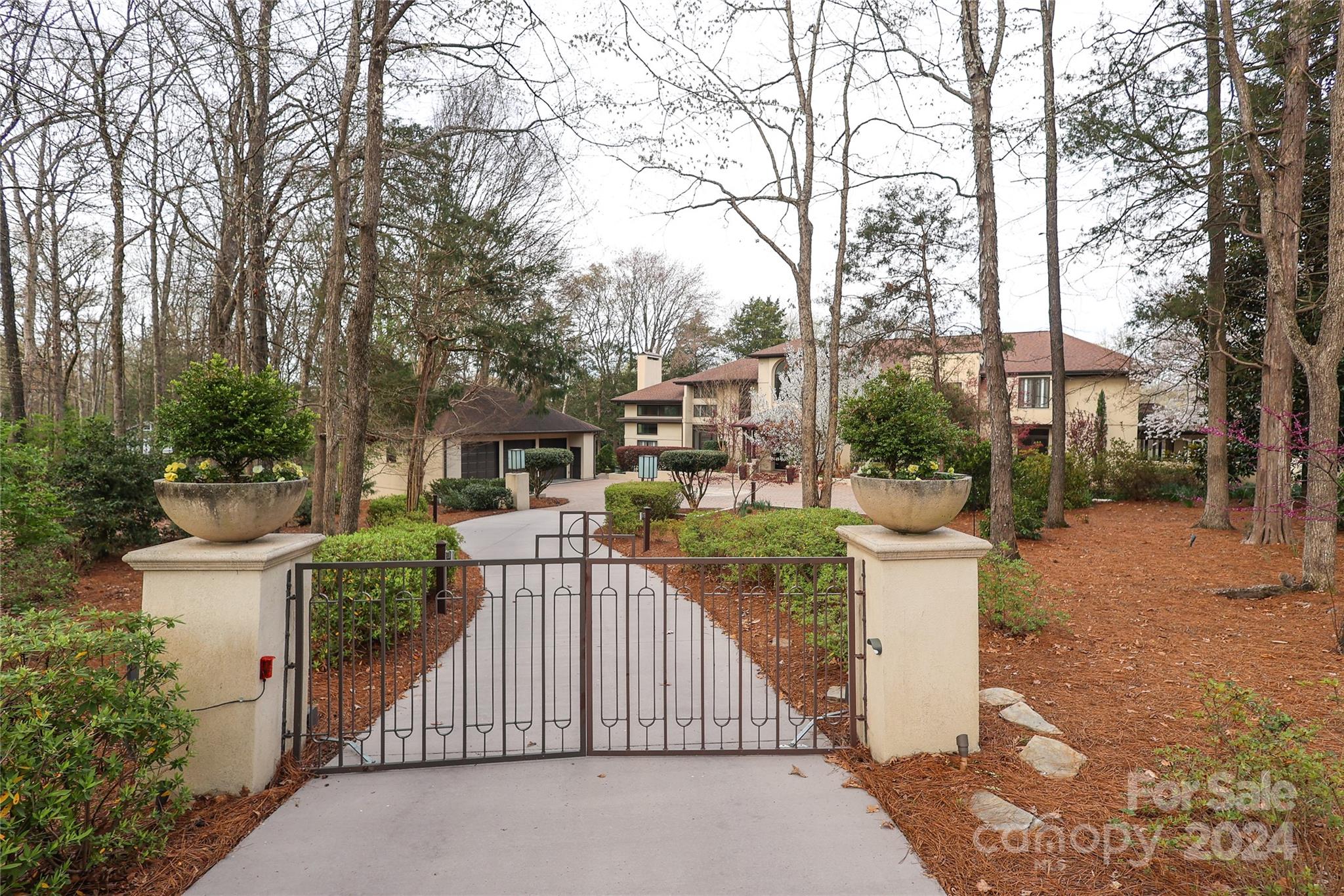 Quail Hollow - Residential