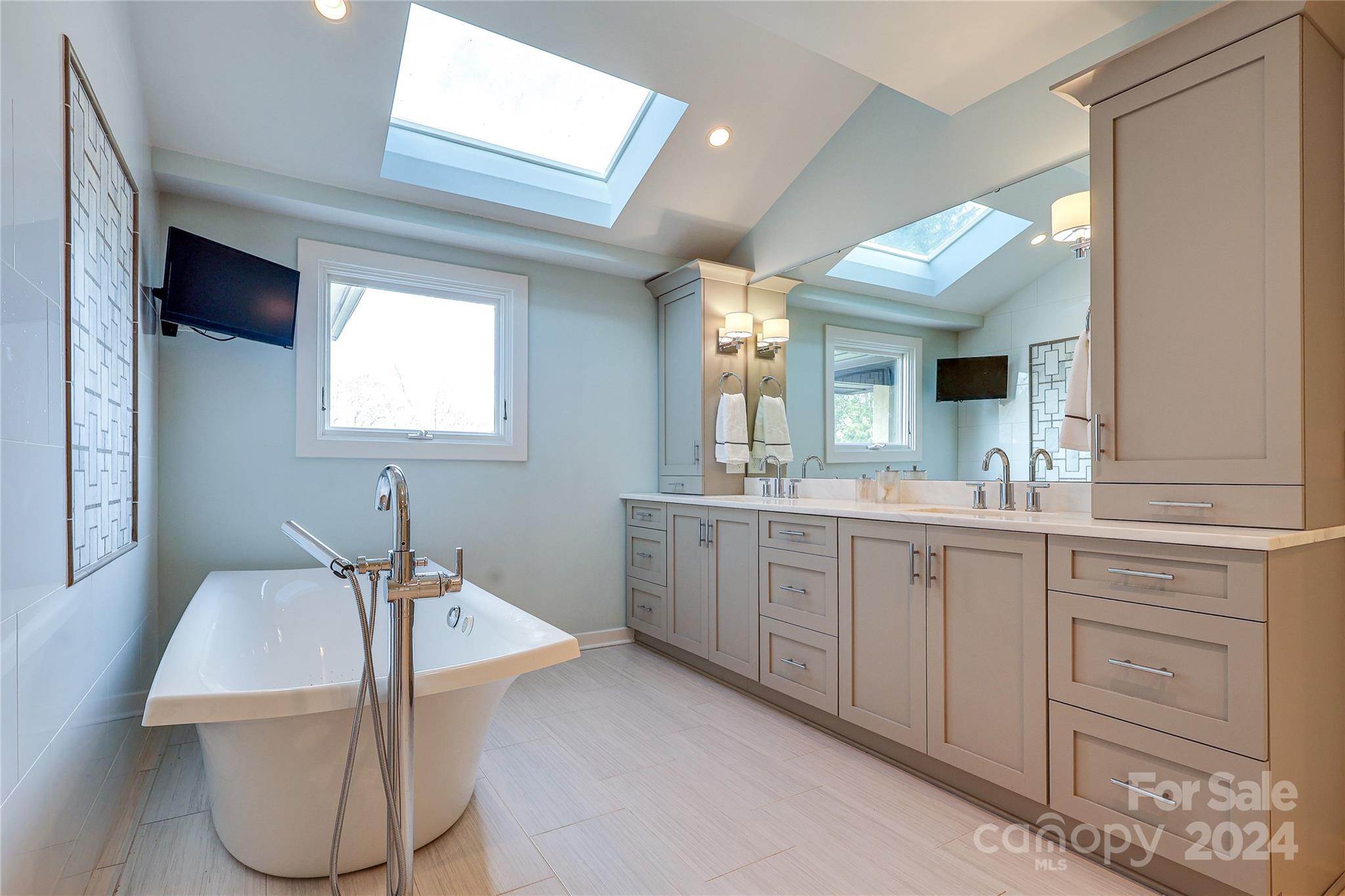 Quail Hollow - Residential