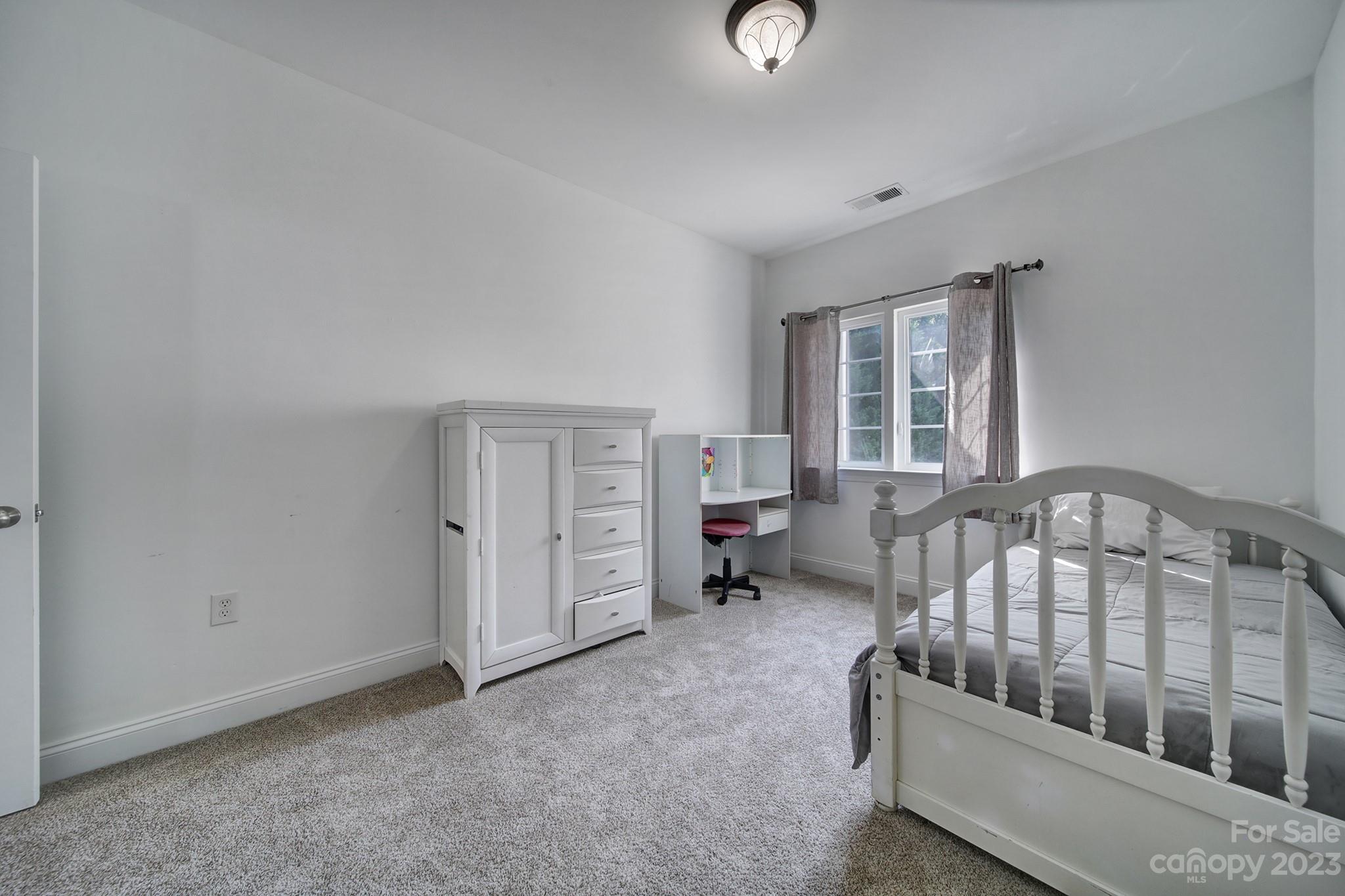 Knightsbridge - Residential