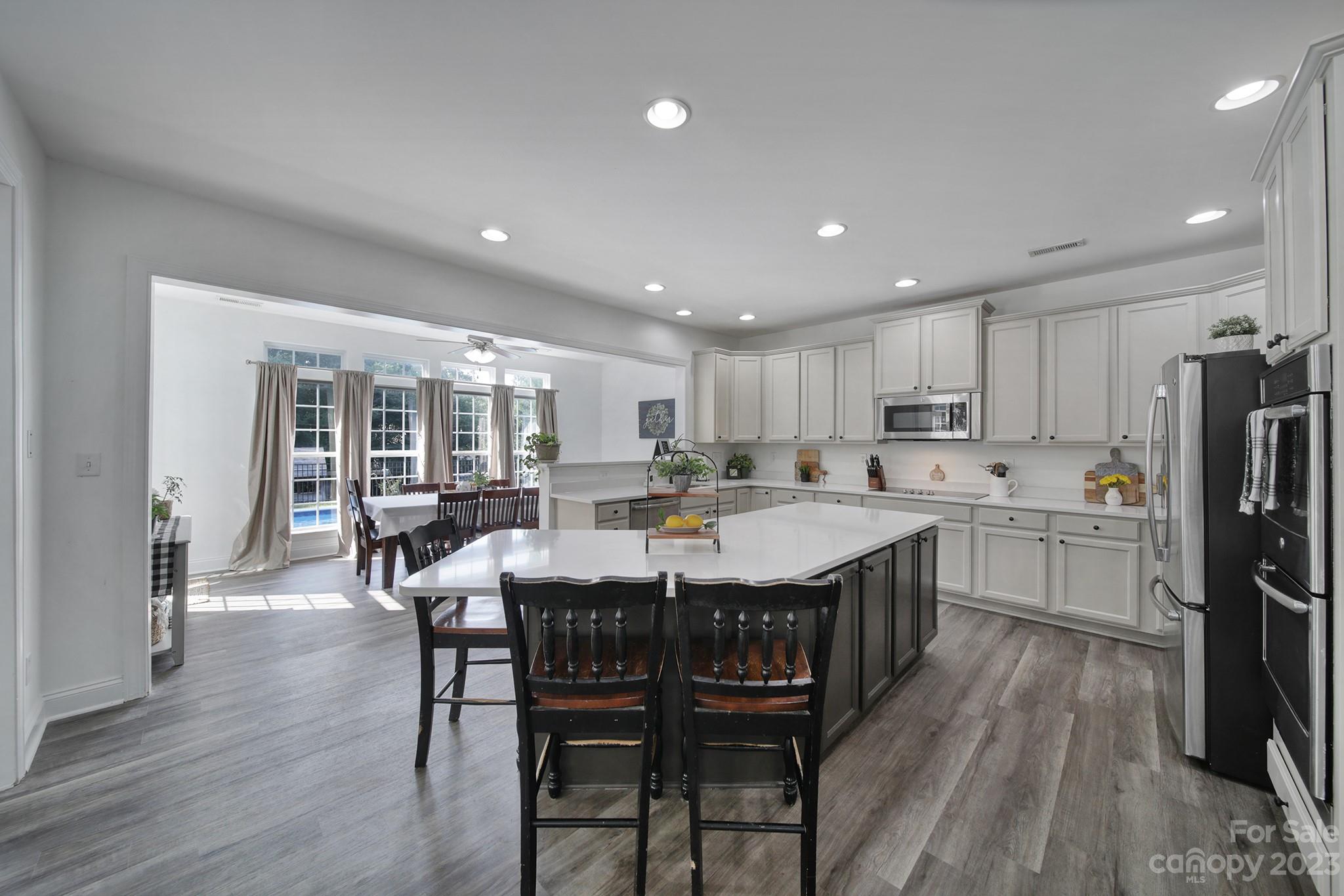 Knightsbridge - Residential