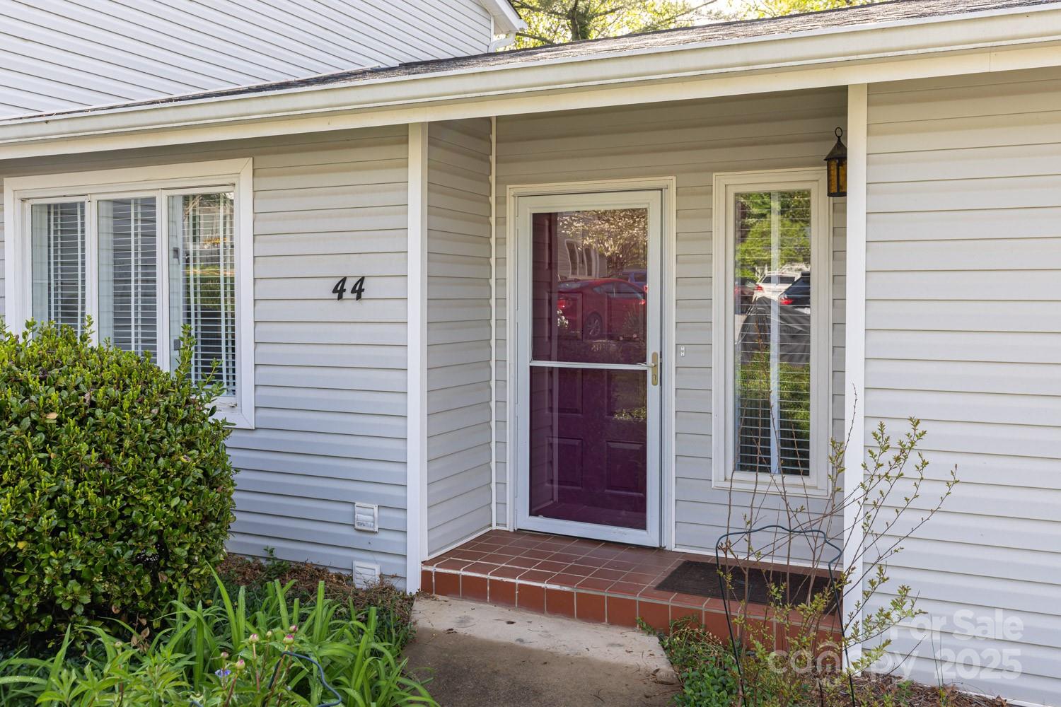 44 Hollybrook Drive