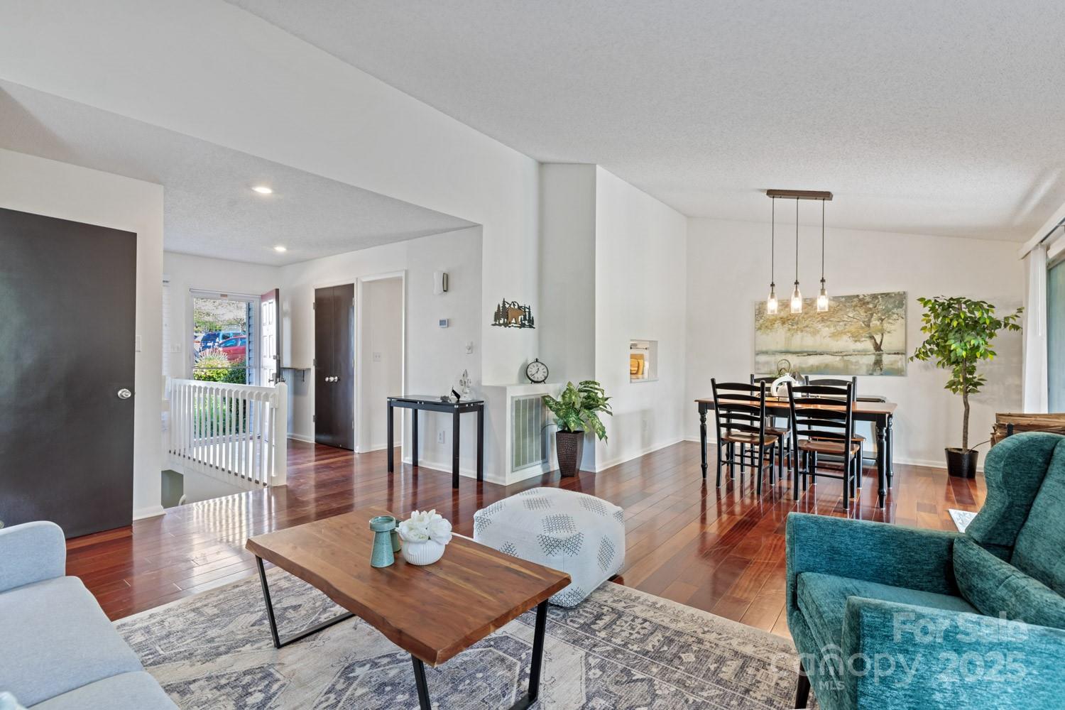 44 Hollybrook Drive