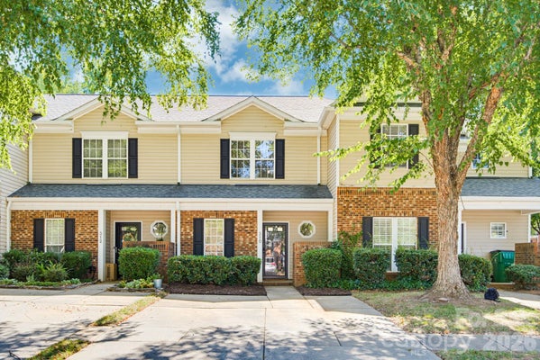 310 ROSS MOORE AVE, CHARLOTTE, NC 28205 - Image 104e2b705f7019bf51ab82efa2f1d7b3/3858766023