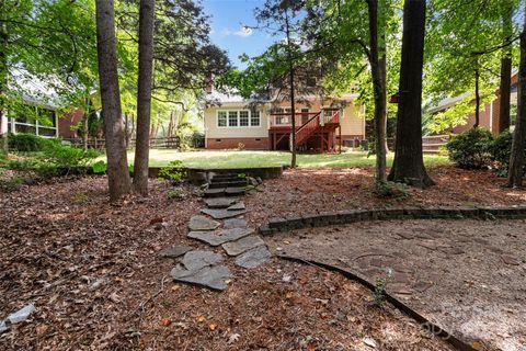 A home in Huntersville