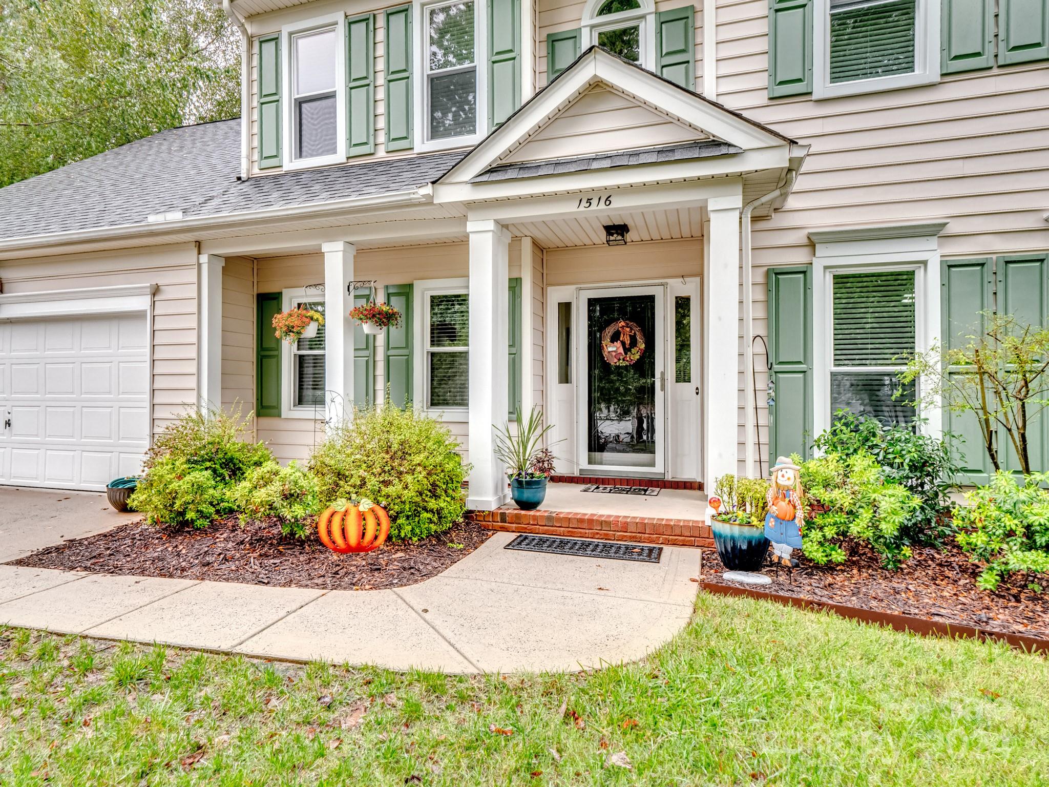 Lantern Green - Residential