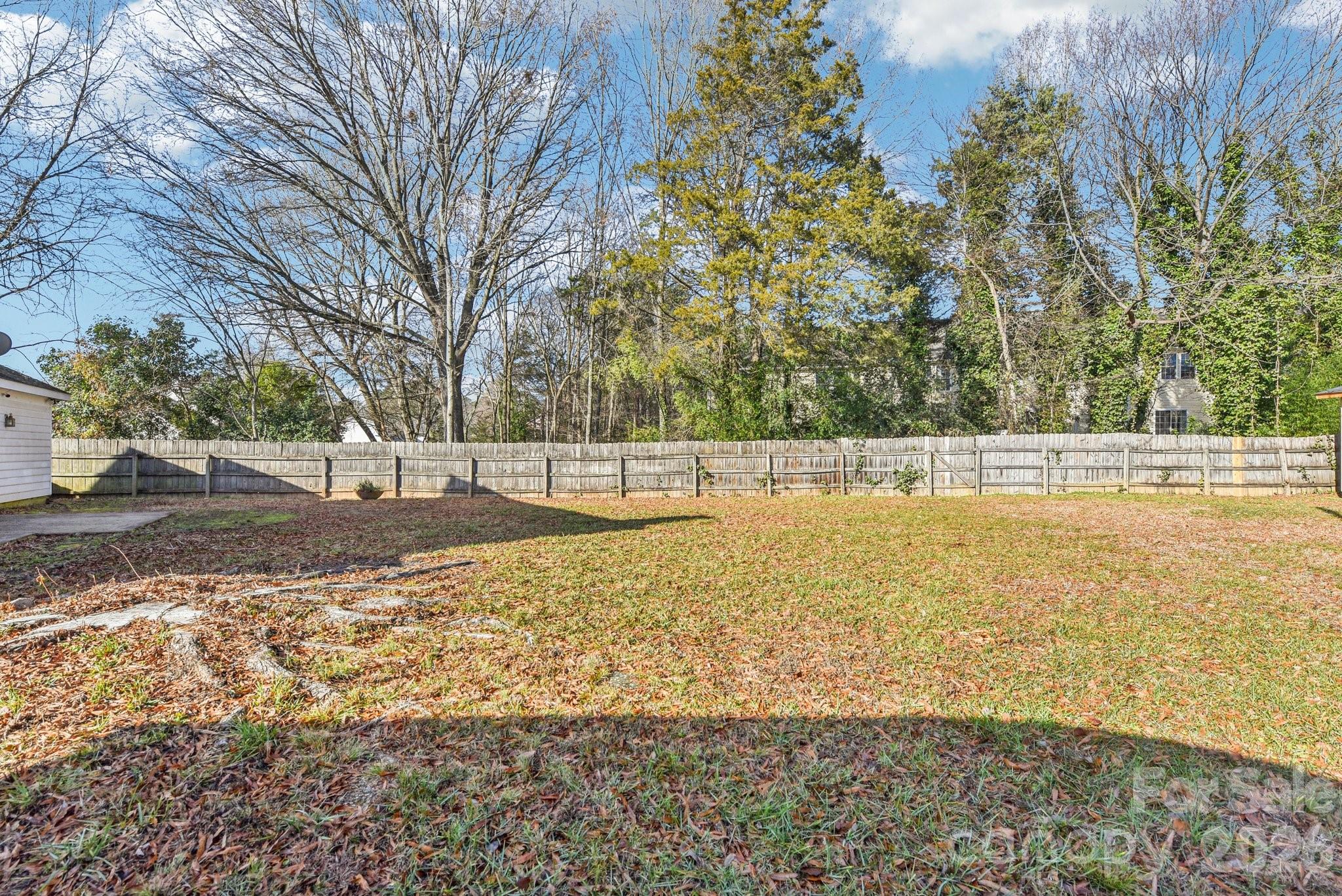 Olde Whitehall - Residential