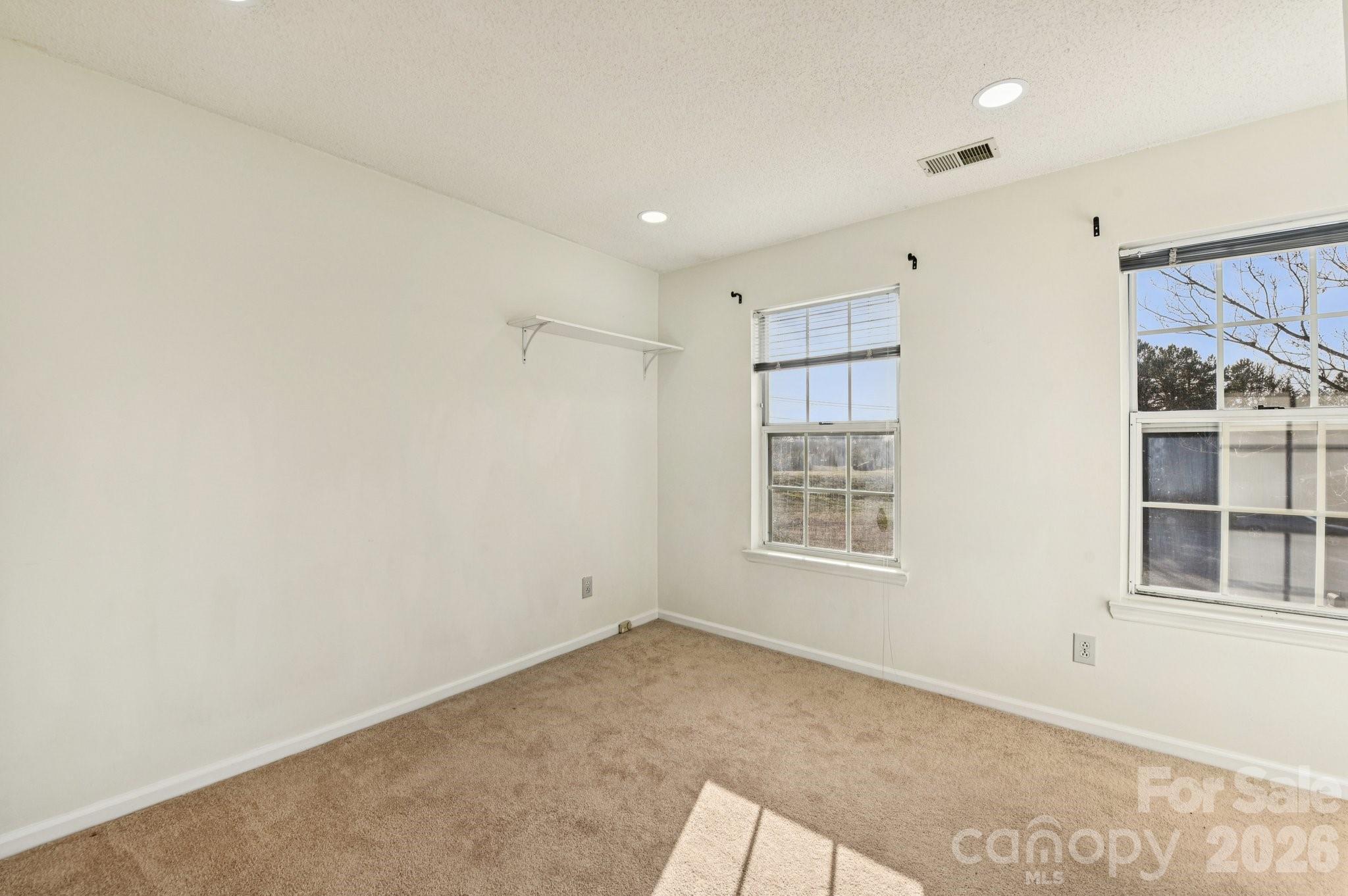 Olde Whitehall - Residential